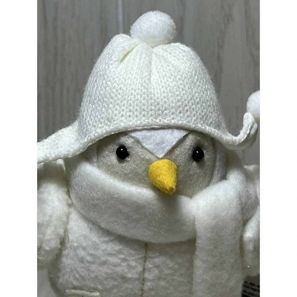 Wondershop Featherly Friends Brook Bird Figure White Hat 2023 Xmas